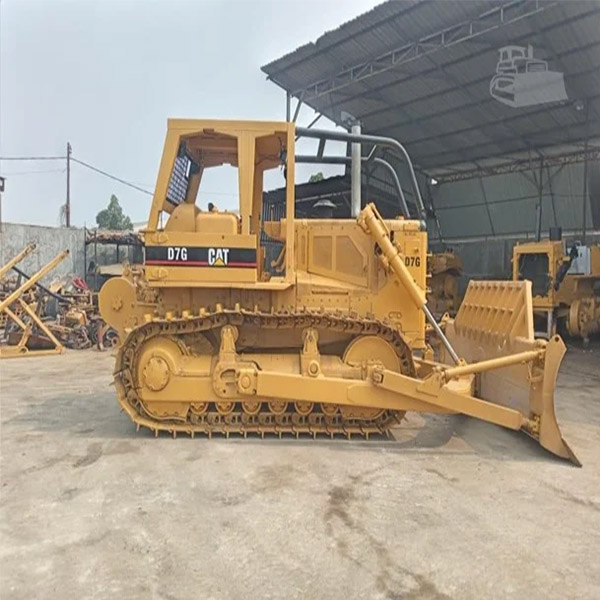 2001 Caterpillar D7G Dozer - Image 4